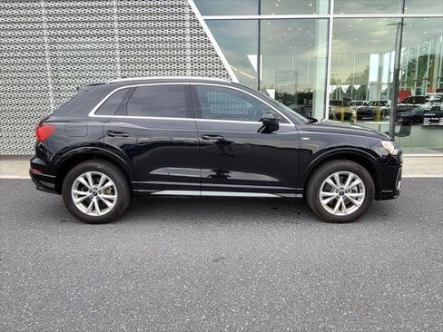 Certified 2023 Audi Q3 2.0T Premium w/ Convenience Package AWD/4WD image 6