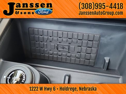 New 2025 Ford Expedition Max Platinum w/ Stealth Performance Package image 30