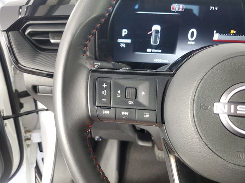 Used 2026 Nissan Kicks SR FWD image 25