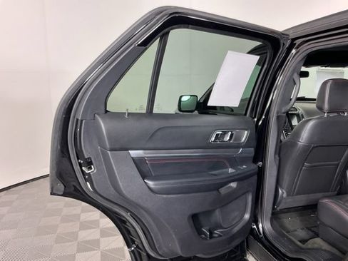 Used 2018 Ford Explorer Sport w/ Equipment Group 401A AWD/4WD image 30