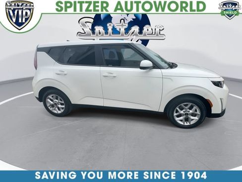 Certified 2023 Kia Soul LX w/ LX Technology Package FWD image 10