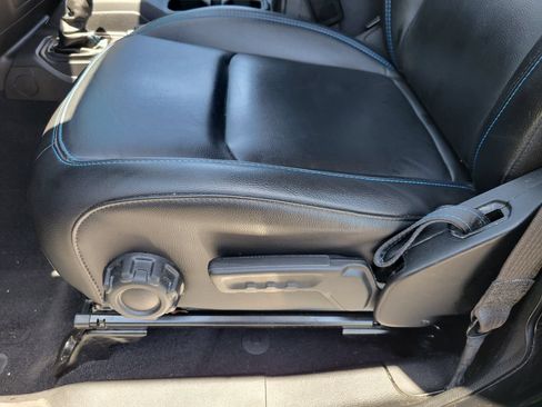 Used 2023 Jeep Wrangler Unlimited Rubicon 4xe w/ Steel Bumper Group AWD/4WD image 17