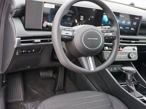 New 2026 Hyundai Santa Cruz SE FWD image 9