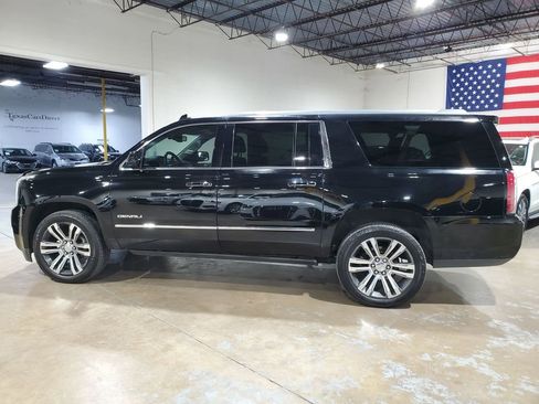 Used 2017 GMC Yukon XL Denali w/ Open Road Package AWD/4WD image 13