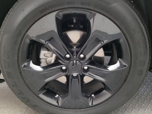 Used 2019 Jeep Compass Latitude FWD image 31