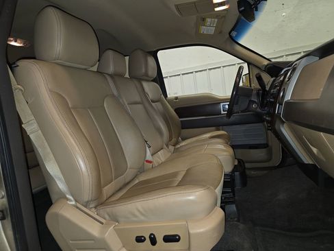 Used 2012 Ford F150 Lariat w/ Lariat Chrome Pkg image 29