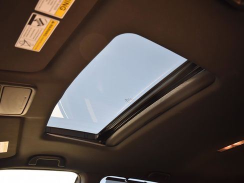 Used 2023 Honda Passport TrailSport image 13