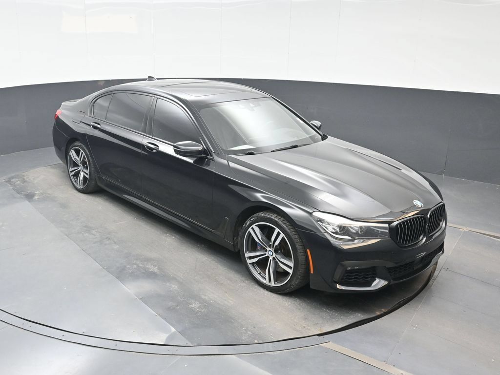 Used 2019 BMW 740i w/ M Sport Package RWD image 24
