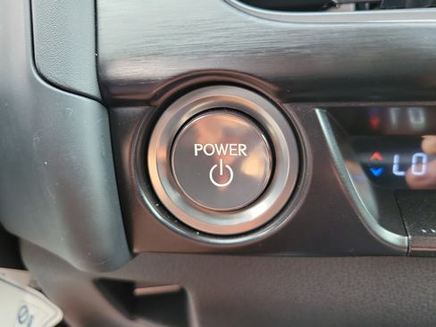 Used 2023 Lexus UX 250h F Sport AWD/4WD image 20