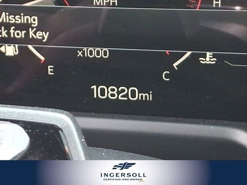 Used 2025 GMC Acadia AT4 w/ Super Cruise Package image 6