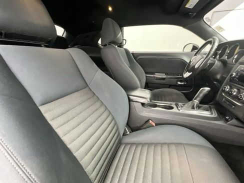 Used 2012 Dodge Challenger R/T image 12