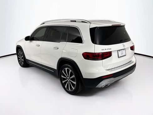 Used 2022 Mercedes-Benz GLB 250 4MATIC image 7