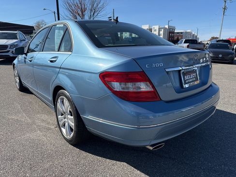 Used 2010 Mercedes-Benz C 300 Sedan image 3