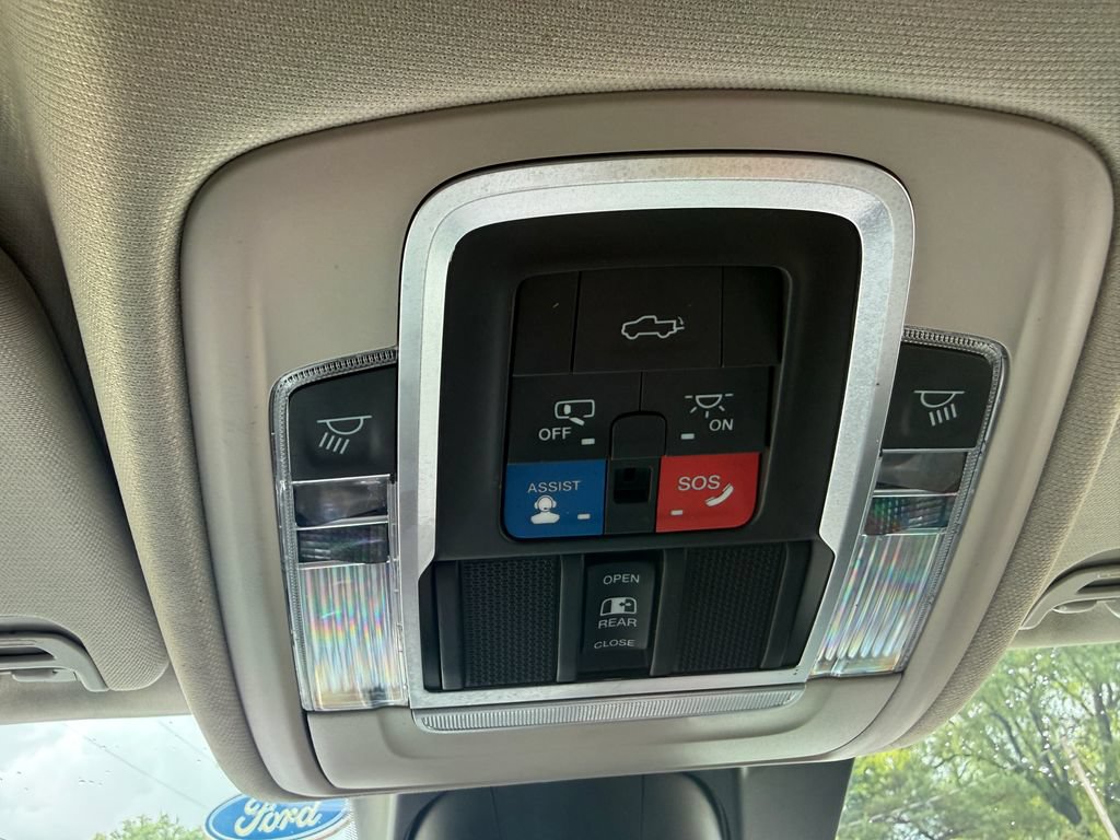 Used 2022 RAM 1500 Laramie AWD/4WD image 43