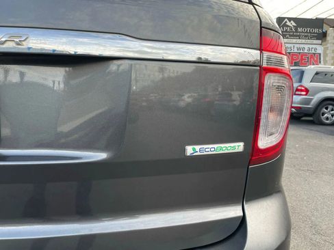 Used 2015 Ford Explorer XLT w/ Equipment Group 202A image 16