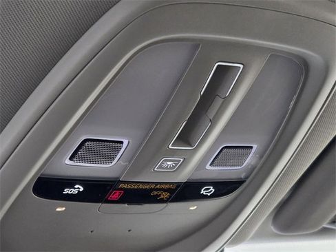 Used 2025 Volvo XC60 B5 Core image 34