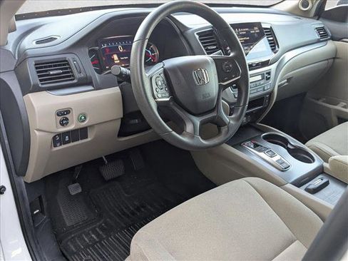 Used 2021 Honda Pilot EX image 10