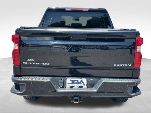 Certified 2022 Chevrolet Silverado 1500 Custom AWD/4WD image 24
