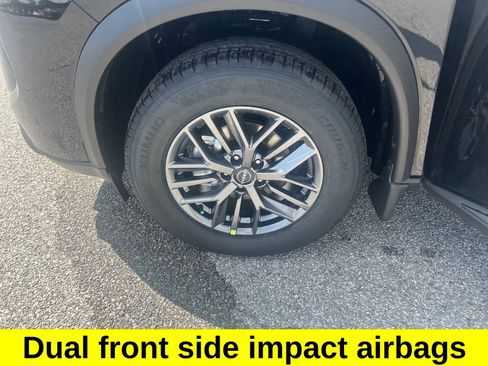 Certified 2025 Nissan Rogue S image 27