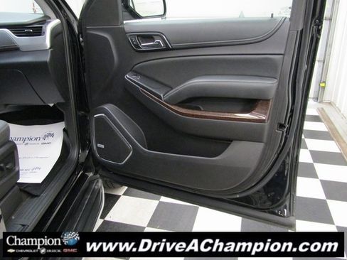 Used 2016 GMC Yukon SLE w/ HD Trailering Package image 42