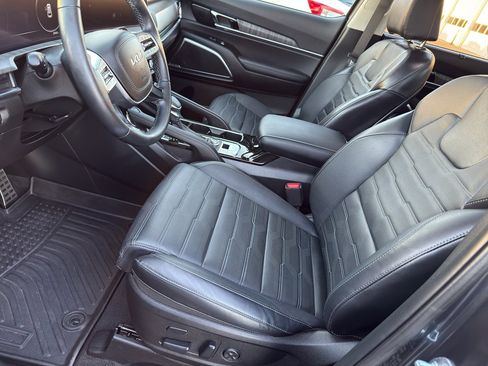 Used 2023 Kia Telluride SX Prestige image 11