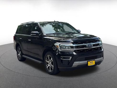 Used 2024 Ford Expedition Limited AWD/4WD image 3