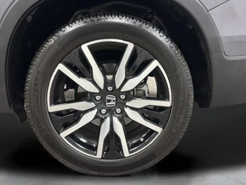 Used 2019 Honda Pilot Touring image 29