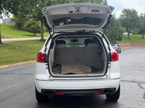Used 2017 Buick Enclave Convenience w/ Trailering Package FWD image 4