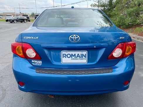 Used 2010 Toyota Corolla LE image 4