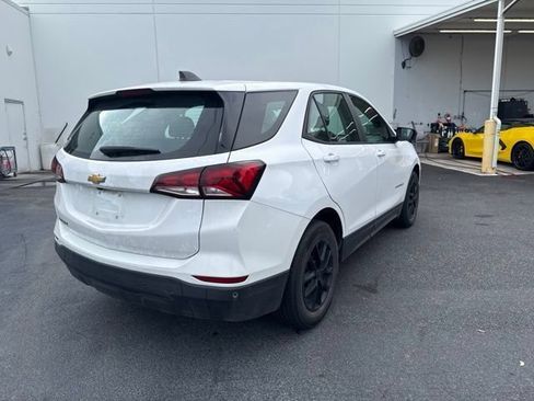 Used 2024 Chevrolet Equinox LS w/ Driver Confidence II Package FWD image 9