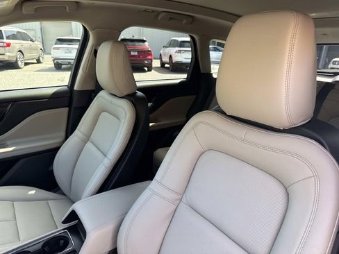 New 2026 Lincoln Corsair Grand Touring image 21