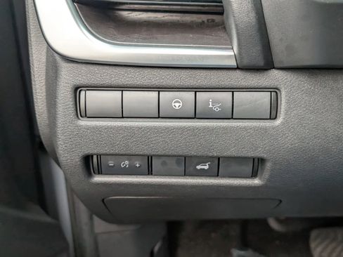 Used 2022 Nissan Rogue Platinum w/ Head-Up Display Package image 21