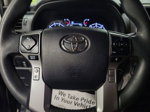 Used 2021 Toyota 4Runner SR5 image 17