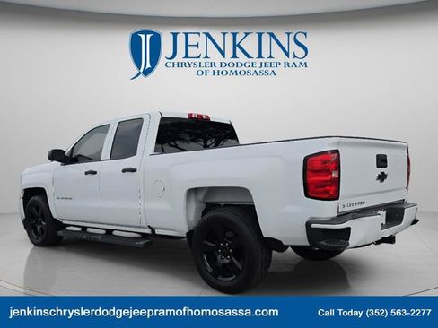 Used 2018 Chevrolet Silverado 1500 Custom w/ Custom Value Package RWD image 6