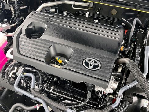 Used 2026 Toyota Crown Limited w/ Advanced Technology Package image 36