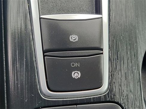 Certified 2025 Ford Escape ST-Line image 17