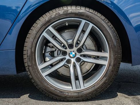 Used 2023 BMW 530i xDrive w/ Convenience Package AWD/4WD image 18
