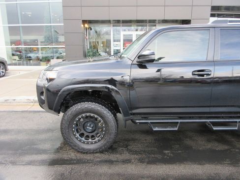 Used 2019 Toyota 4Runner SR5 image 2