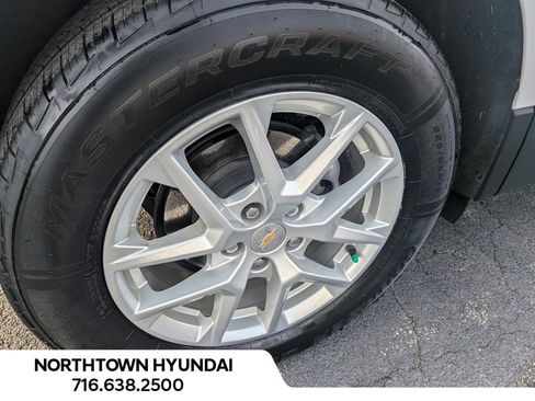 Used 2022 Chevrolet Equinox LT image 45