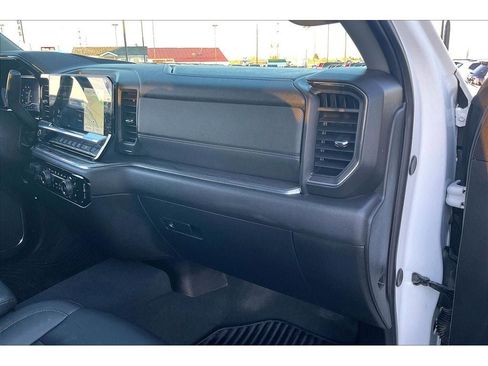 Used 2025 Chevrolet Silverado 3500 LTZ image 18