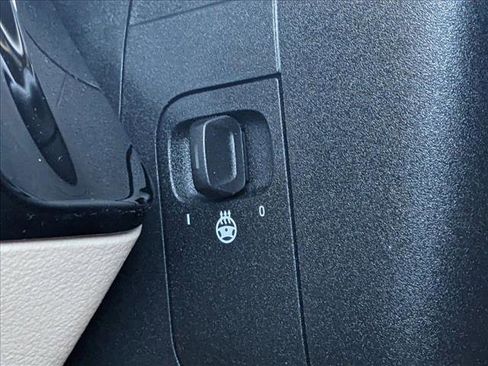 Certified 2025 Mercedes-Benz GLA 250 4MATIC image 17