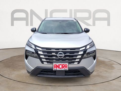 Used 2024 Nissan Rogue S FWD image 8