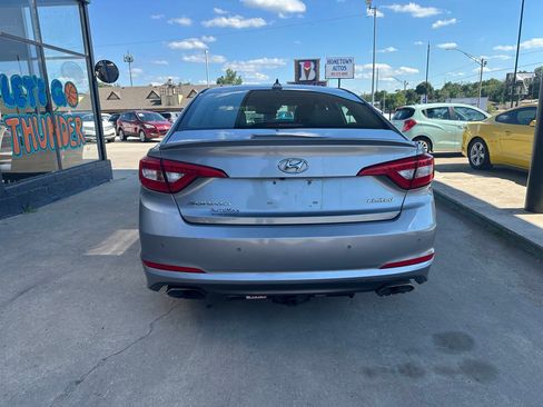 Used 2017 Hyundai Sonata Limited w/ Ultimate Package 04 FWD image 7