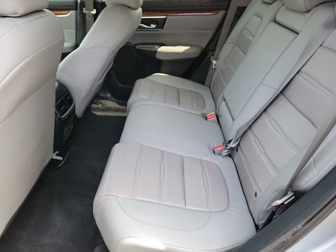 Used 2022 Honda CR-V Touring image 6