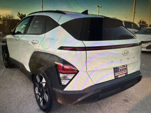 Used 2025 Hyundai Kona SEL FWD image 3