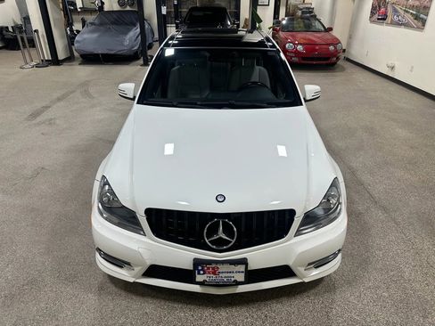 Used 2012 Mercedes-Benz C 300 4MATIC Sedan image 4
