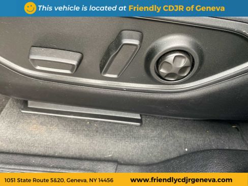 Used 2023 Jeep Grand Cherokee Laredo w/ Luxury Tech Group I image 25