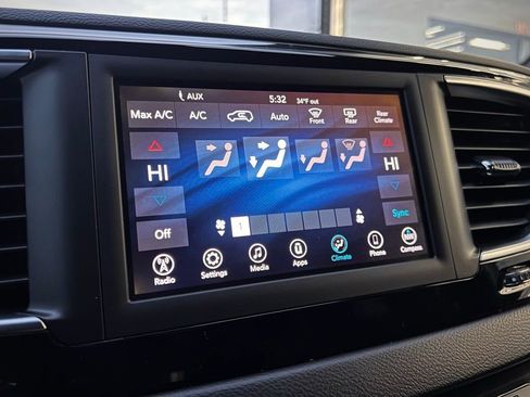 Used 2018 Chrysler Pacifica Touring Plus w/ S Appearance Package image 43