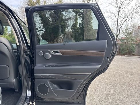 Used 2025 Genesis GV80 2.5T Advanced image 31