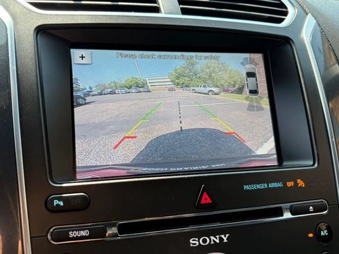 Used 2018 Ford Explorer Sport AWD/4WD image 19
